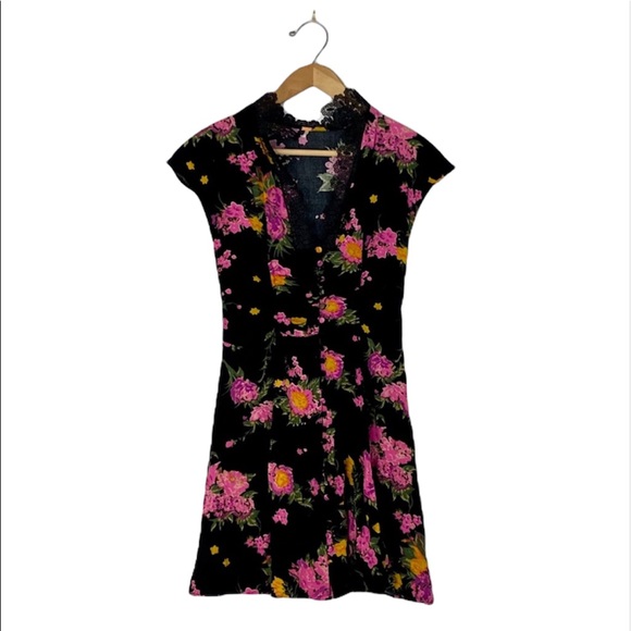 Free People Dresses & Skirts - Free People Floral Mini Dress